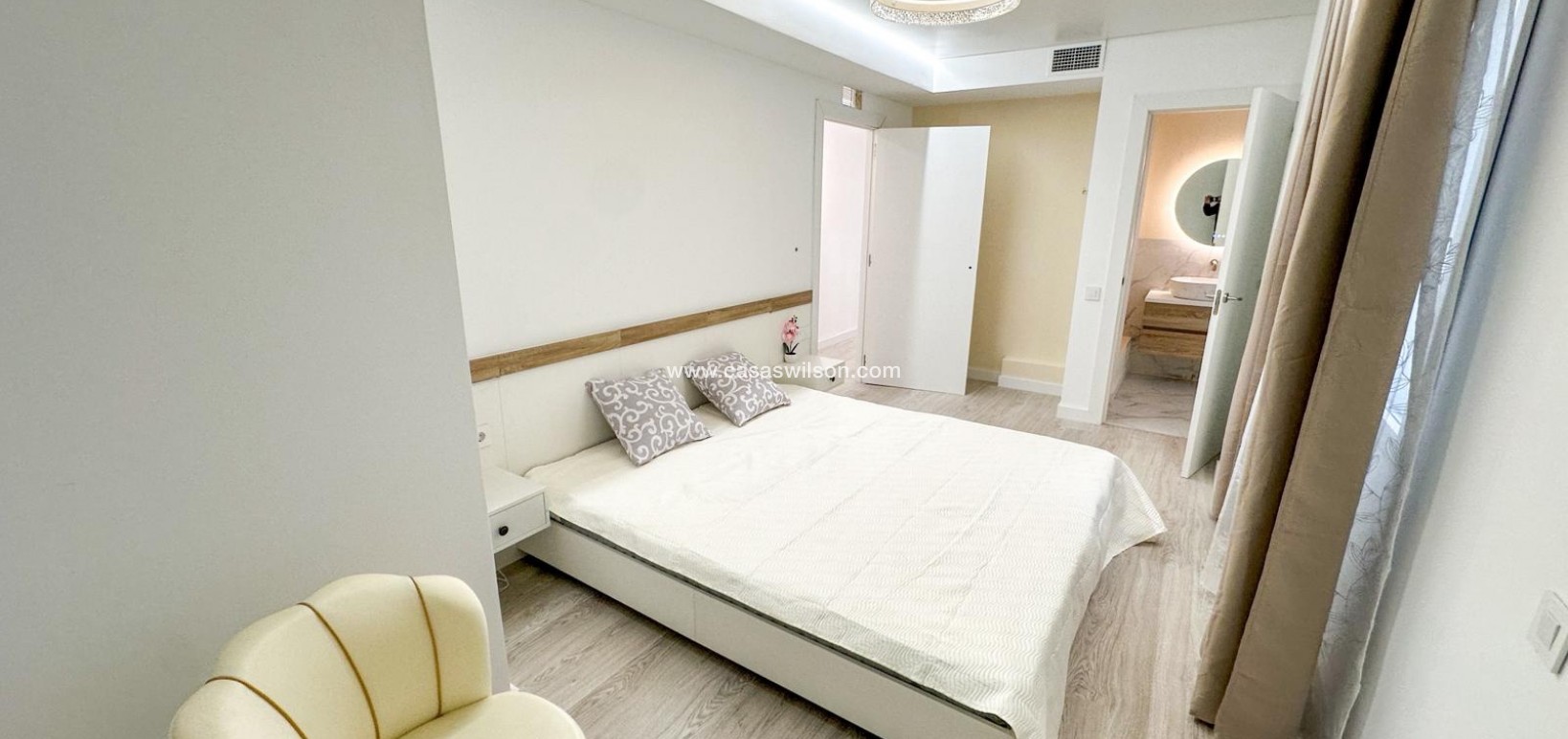Sale - Apartment - Torrevieja - Costa Blanca