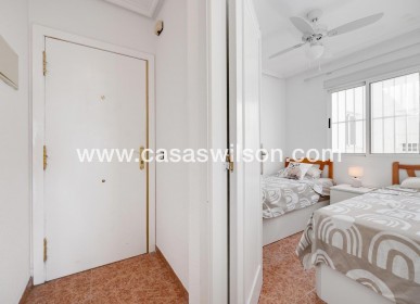 Sale - Apartment - Torrevieja - Centro