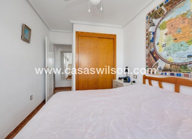 Sale - Apartment - Torrevieja - Centro