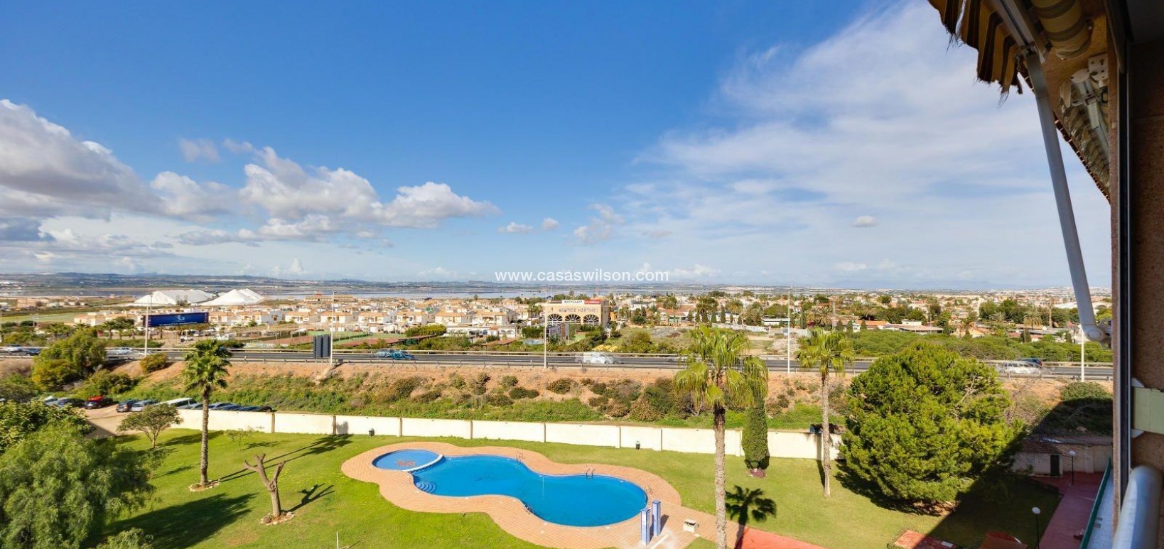 Sale - Apartment - Torrevieja - Centro