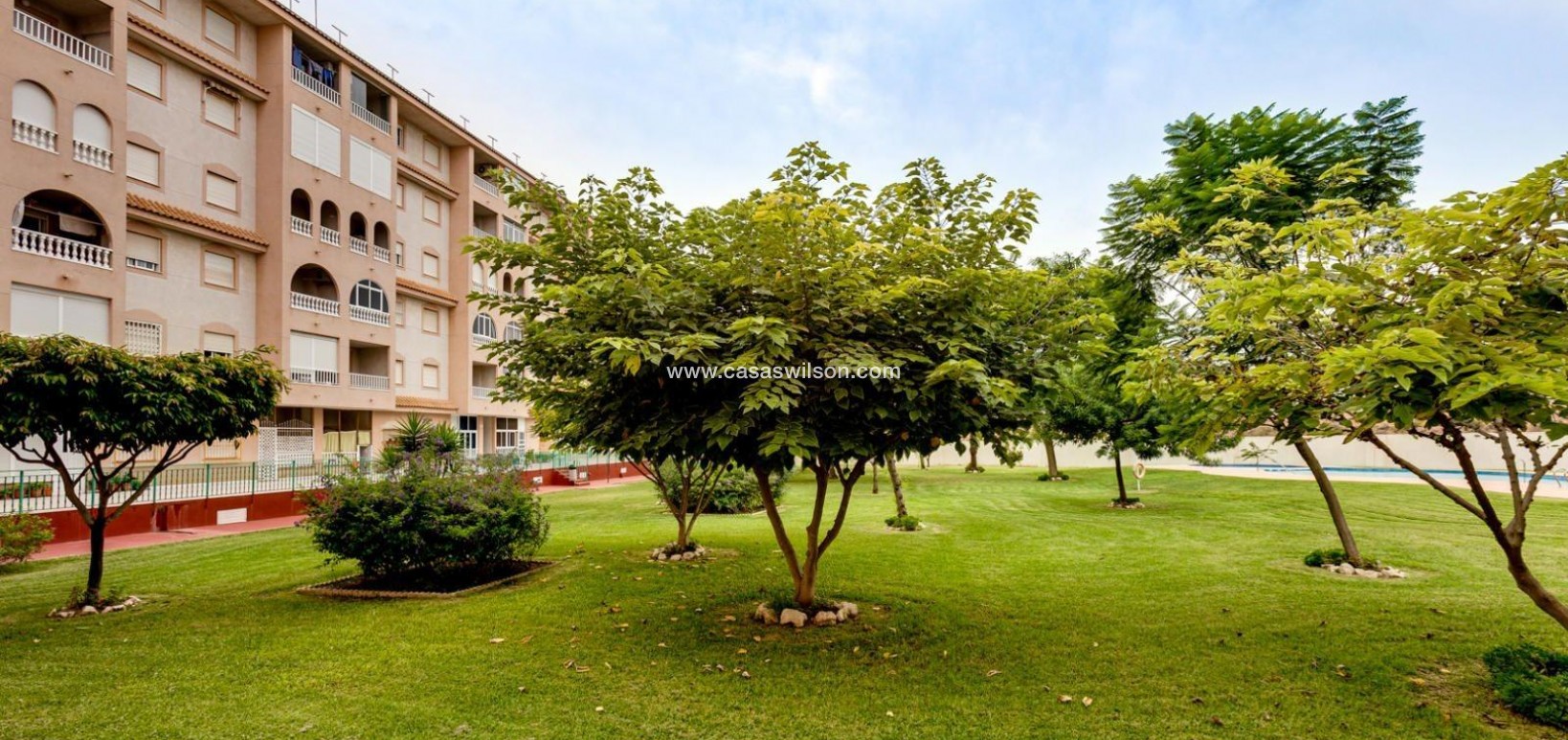 Sale - Apartment - Torrevieja - Centro