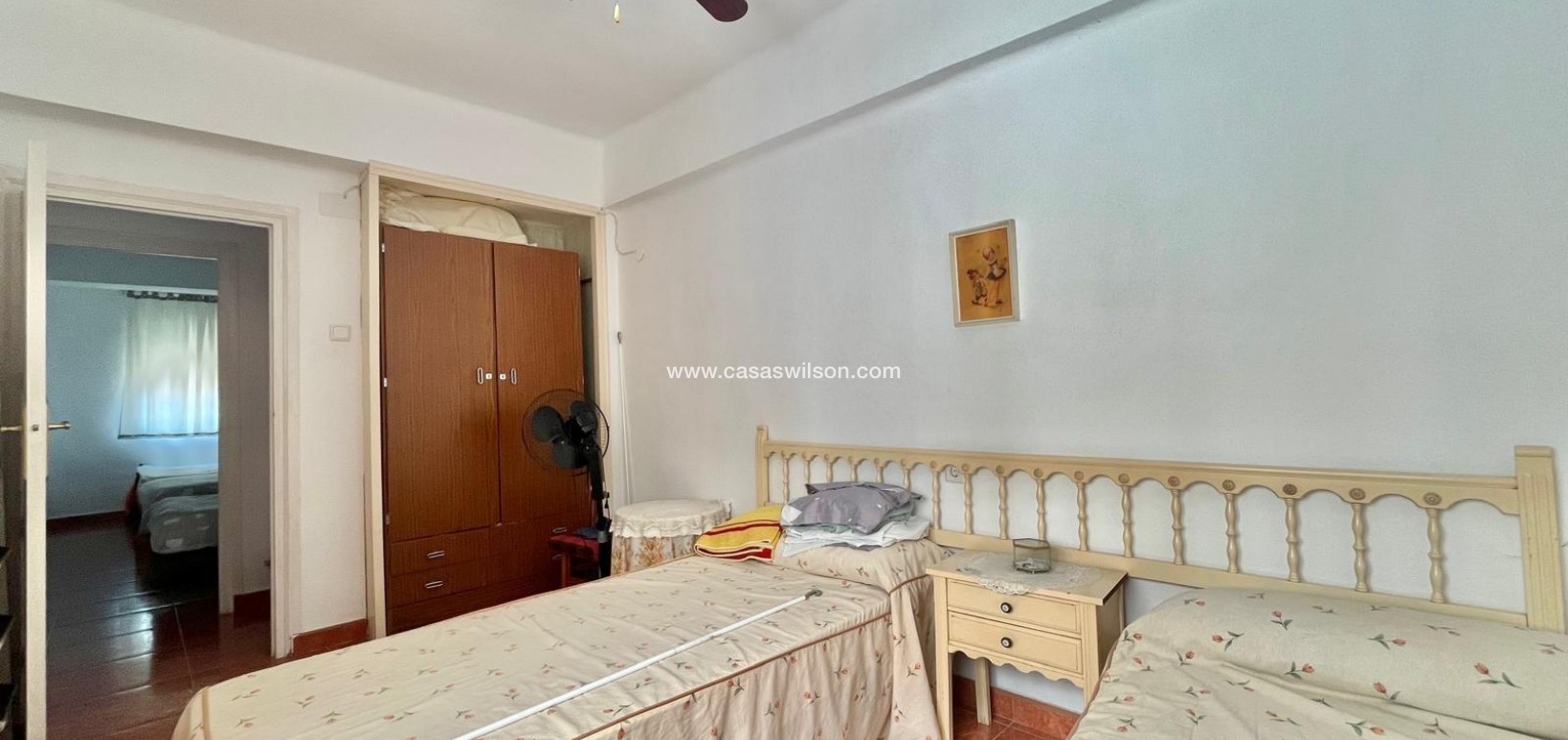 Sale - Apartment - Torrevieja - Estacion De Autobuses