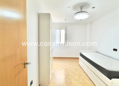 Venta - Apartamento - Torrevieja - Centro