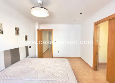 Sale - Apartment - Torrevieja - Centro