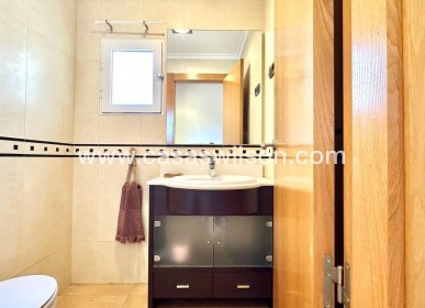 Sale - Apartment - Torrevieja - Centro