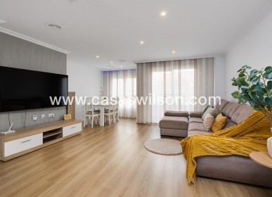 Sale - Apartment - Torrevieja - Centro