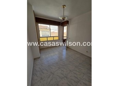 Sale - Apartment - Torrevieja - Las Piscinas Naturales