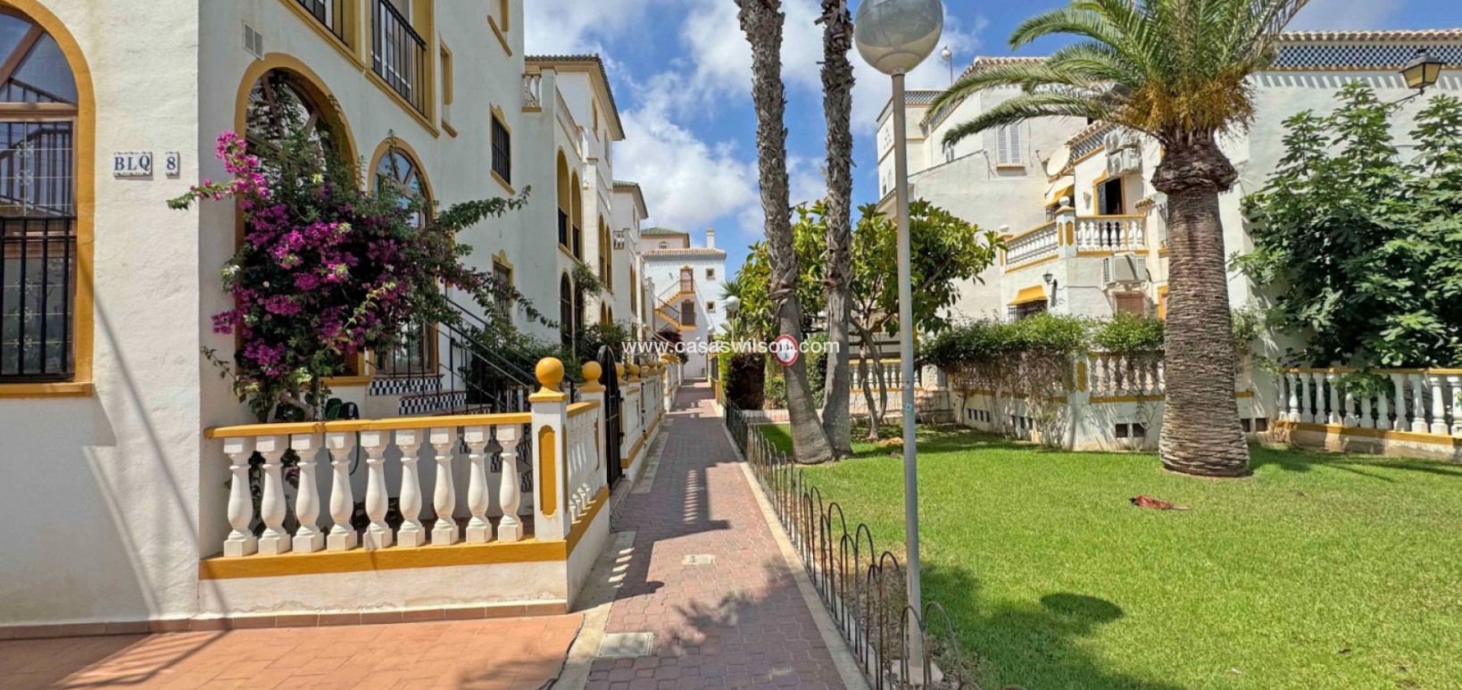 Sale - Apartment - Torrevieja - Costa Blanca
