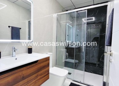 Sale - Apartment - Torrevieja - Playa del Cura