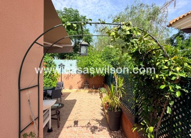 Sale - Villa - Los Montesinos - La Herrada