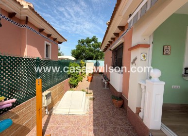 Sale - Villa - Los Montesinos - La Herrada