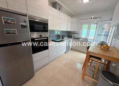 Sale - Villa - Los Montesinos - La Herrada