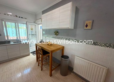 Sale - Villa - Los Montesinos - La Herrada