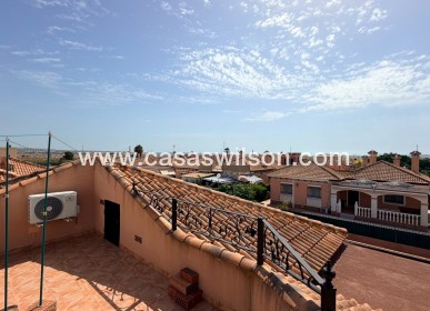 Sale - Villa - Los Montesinos - La Herrada