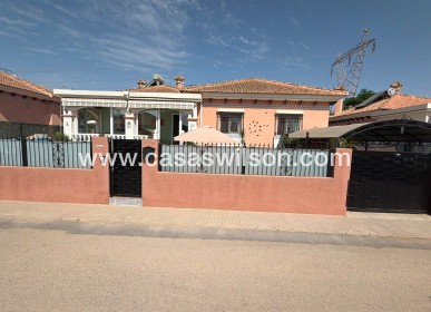 Sale - Villa - Los Montesinos - La Herrada