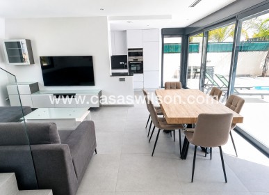 Sale - Villa - Algorfa - La Finca Golf