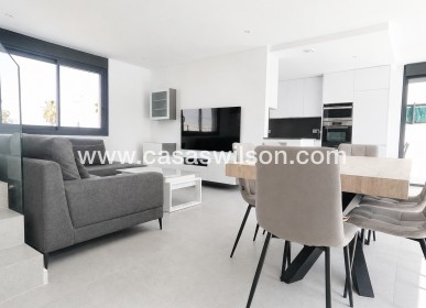 Sale - Villa - Algorfa - La Finca Golf