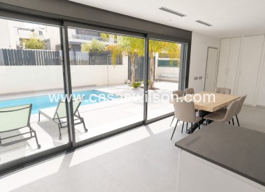 Sale - Villa - Algorfa - La Finca Golf