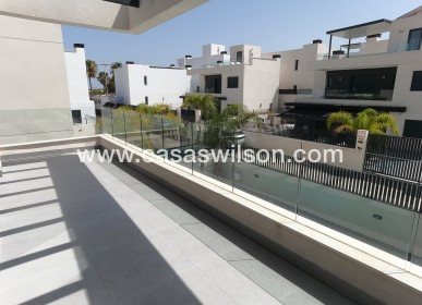 Sale - Villa - Algorfa - La Finca Golf