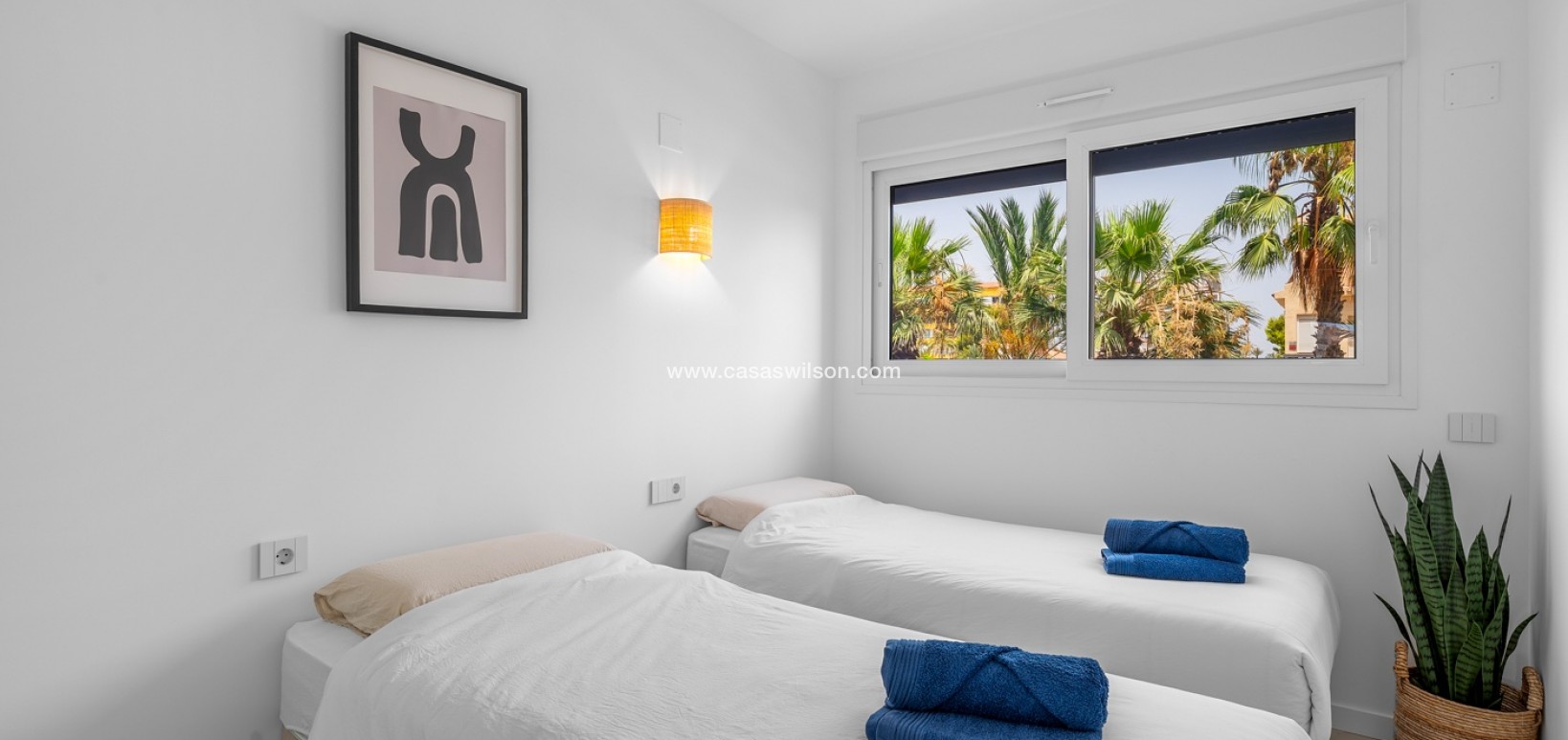Sale - Apartment - Orihuela Costa - Punta Prima