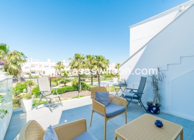 Venta - Apartment - Top Floor - Orihuela Costa - Vistabella Golf