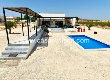 Venta - Chalet - Pinoso
