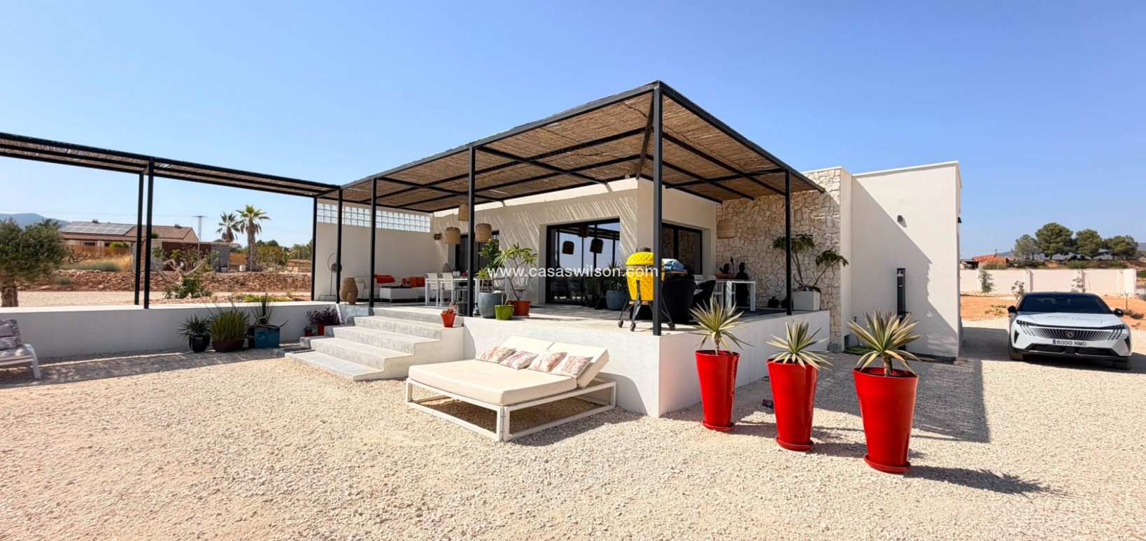 Venta - Chalet - Pinoso