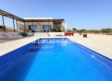Venta - Chalet - Pinoso