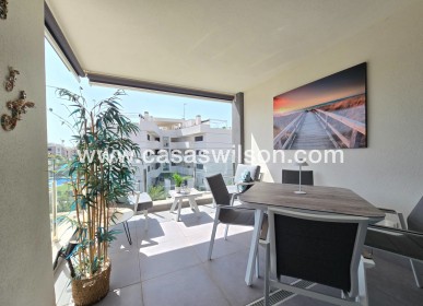 Sale - Apartment / Flat * - Orihuela Costa - Villamartín *