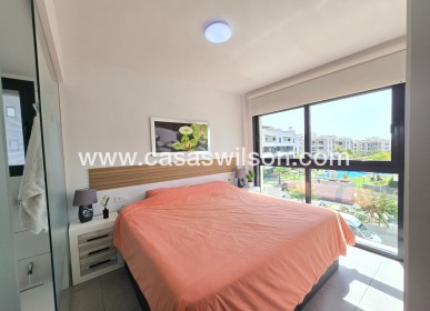 Sale - Apartment / Flat * - Orihuela Costa - Villamartín *
