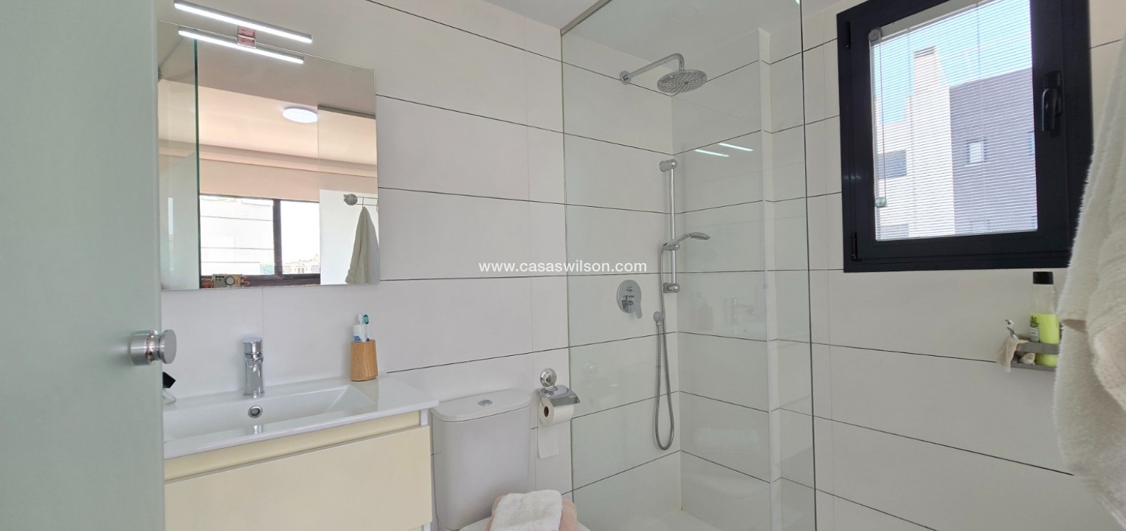 Sale - Apartment / Flat * - Orihuela Costa - Villamartín *