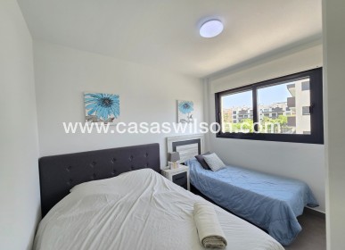 Sale - Apartment / Flat * - Orihuela Costa - Villamartín *