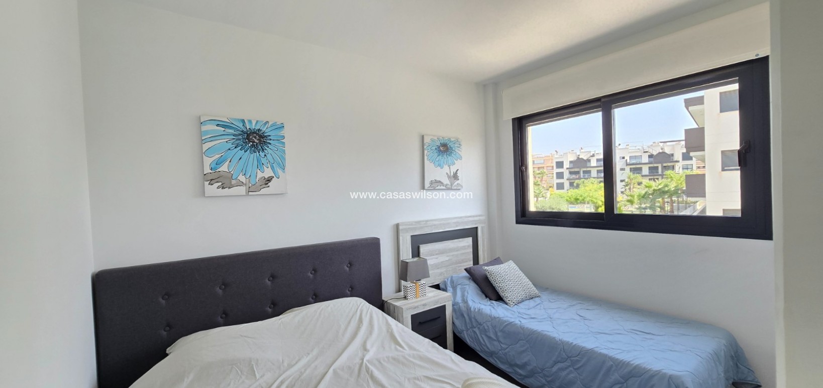 Sale - Apartment / Flat * - Orihuela Costa - Villamartín *