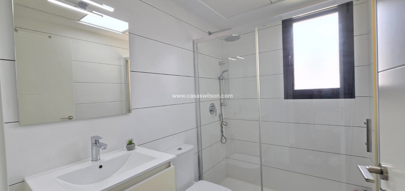 Sale - Apartment / Flat * - Orihuela Costa - Villamartín *