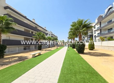 Sale - Apartment / Flat * - Orihuela Costa - Villamartín *