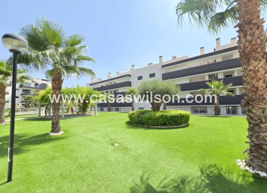 Sale - Apartment / Flat * - Orihuela Costa - Villamartín *