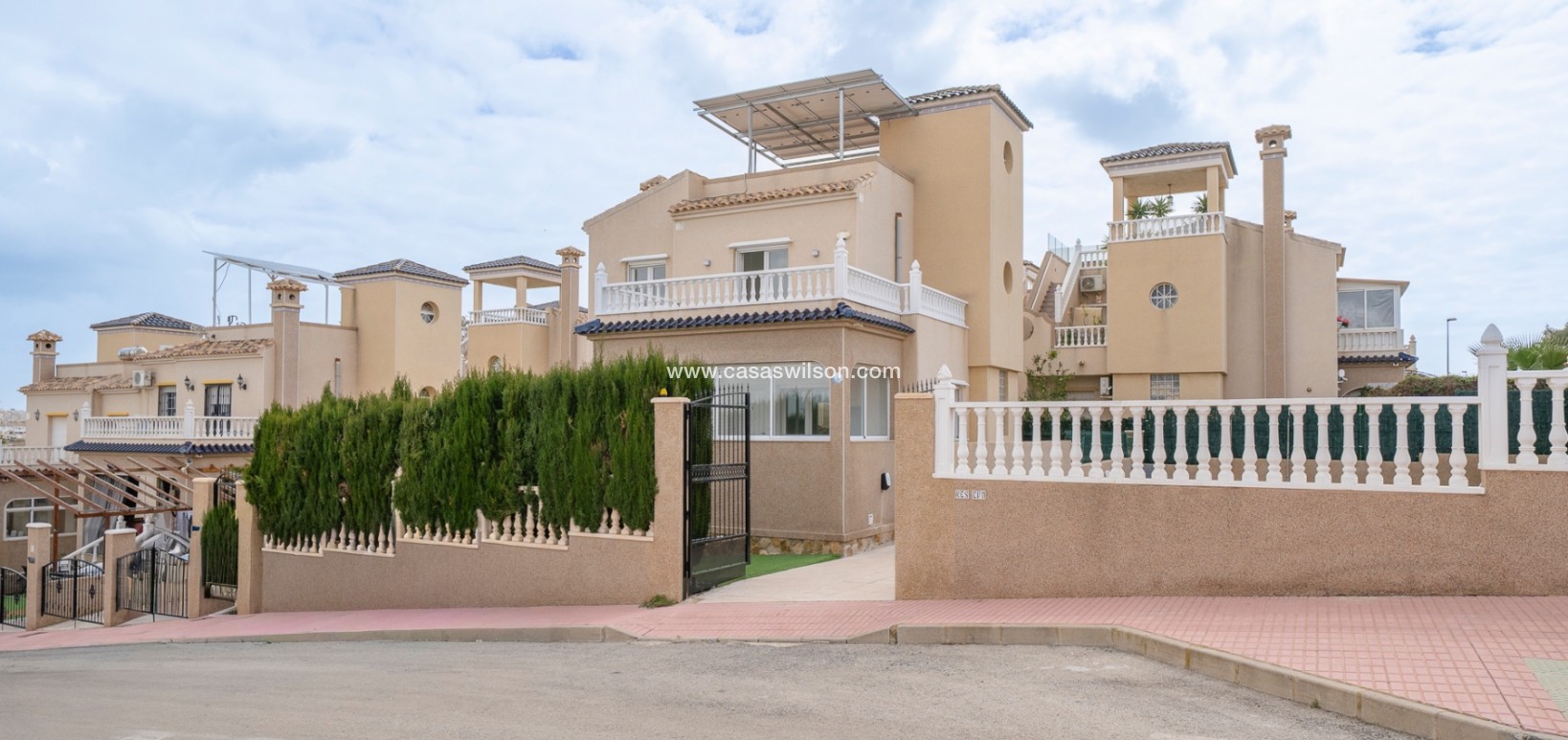 Sale - Villa - Orihuela Costa - PAU 26