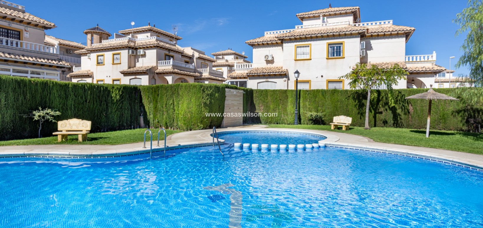 Sale - Villa - Lomas De Cabo Roig - Orihuela Costa
