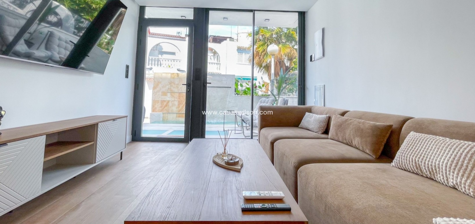 Sale - Townhouse - Torrevieja - Nueva Torrevieja - Aguas Nuevas