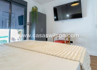 Sale - Townhouse - Torrevieja - Nueva Torrevieja - Aguas Nuevas