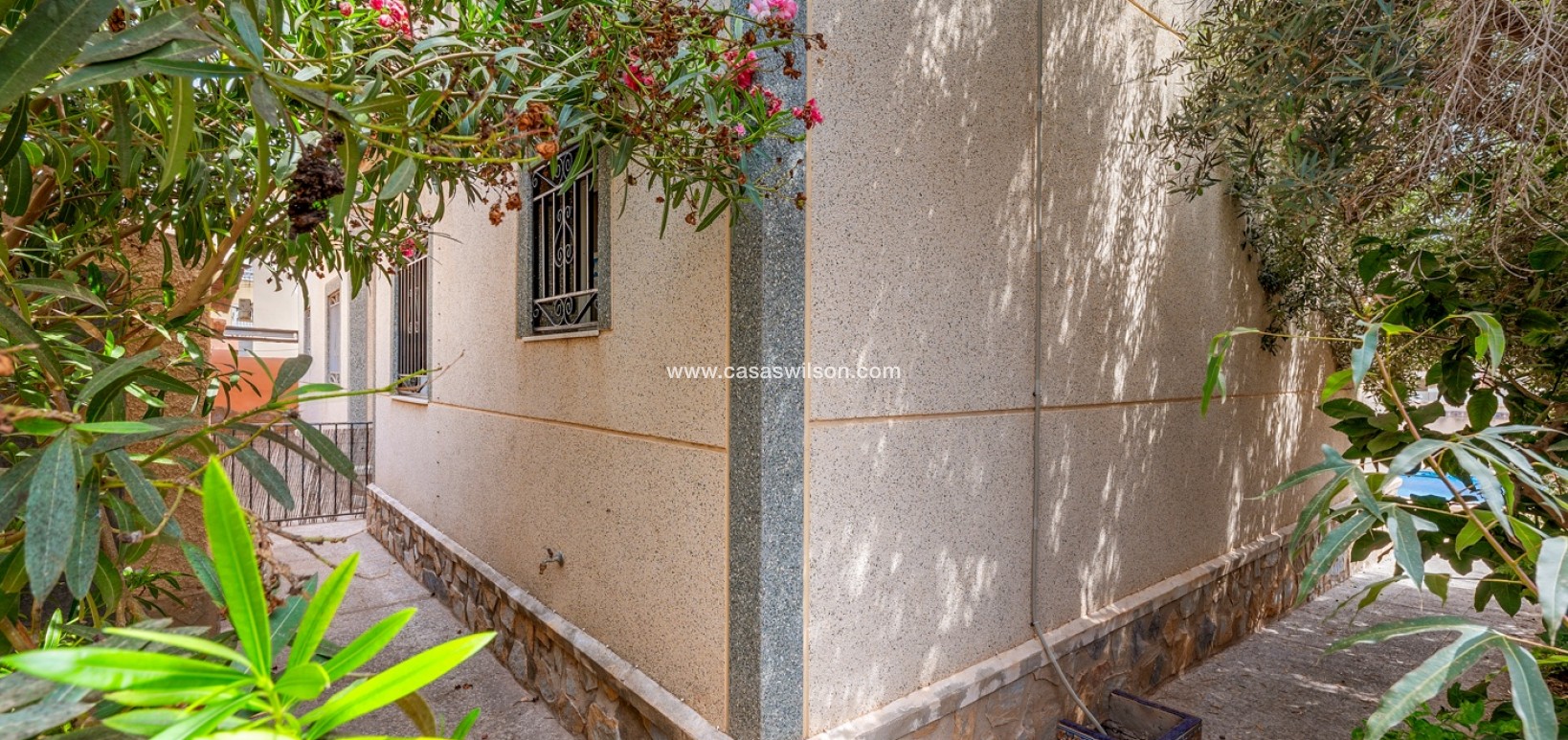 Sale - Villa - Orihuela Costa - El Galan