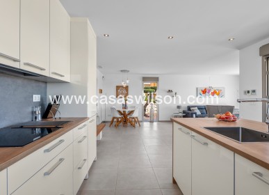 Bestaande bouw - Villa - La Marina