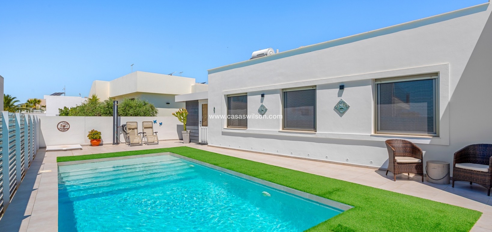 Bestaande bouw - Villa - La Marina