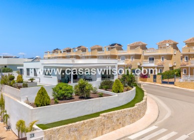 Bestaande bouw - Villa - La Marina