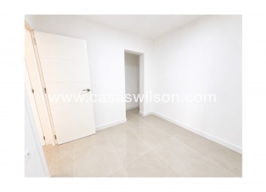 Venta - Ground Floor Bungalow - Torrevieja - La Siesta - El Salado - Torreta
