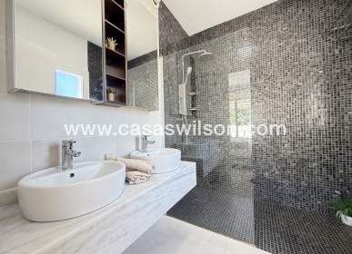 Bestaande bouw - Villa - Mil Palmeras