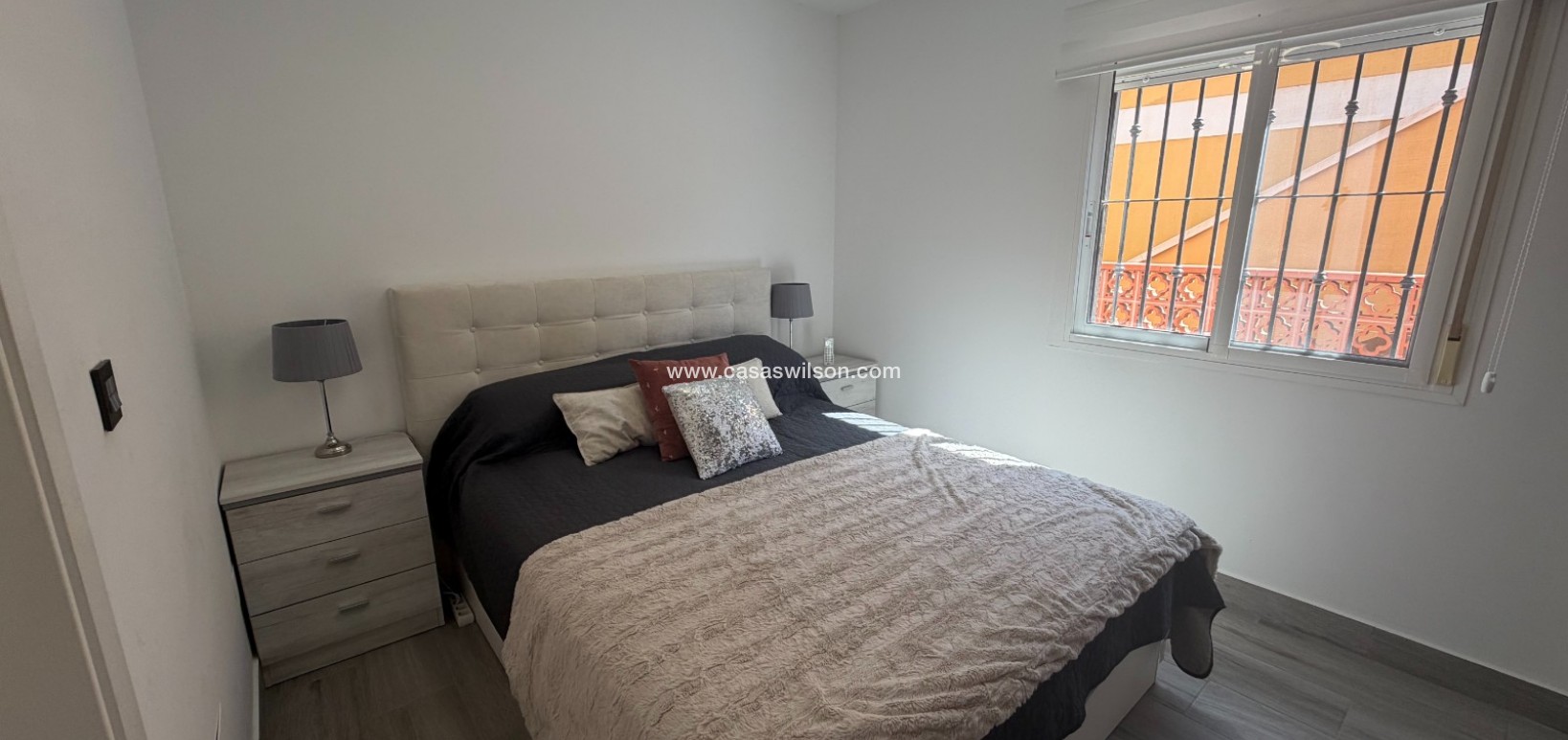Venta - Chalet - Orihuela - Urbanización Entre Naranjos Vistabella 