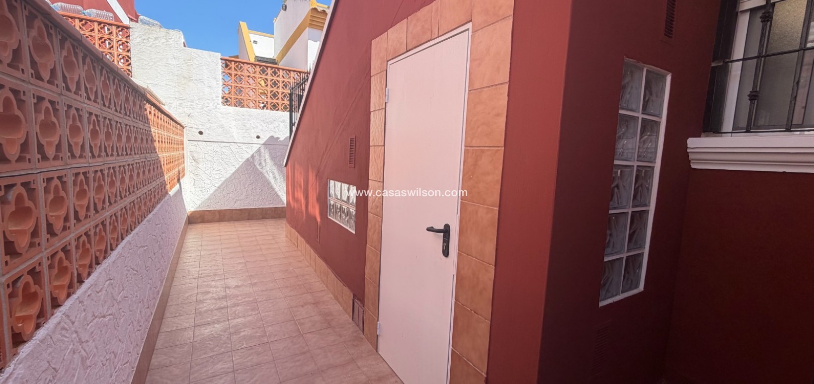 Venta - Chalet - Orihuela - Urbanización Entre Naranjos Vistabella 
