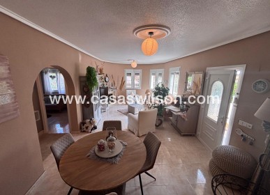 Sale - Villa - Urbanización Ciudad Quesada