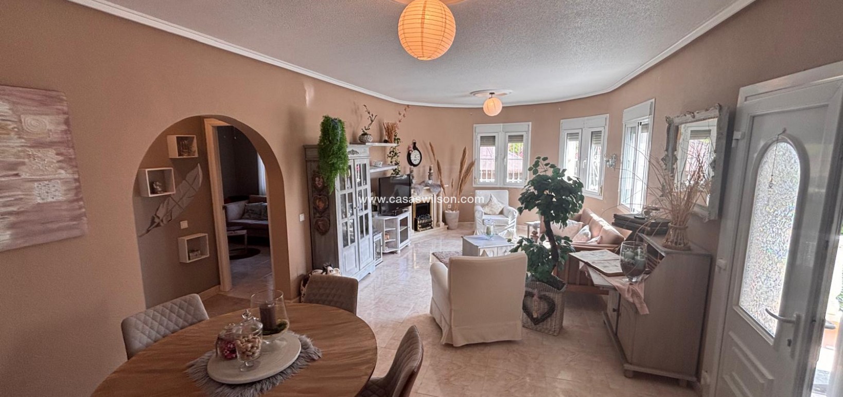 Sale - Villa - Urbanización Ciudad Quesada